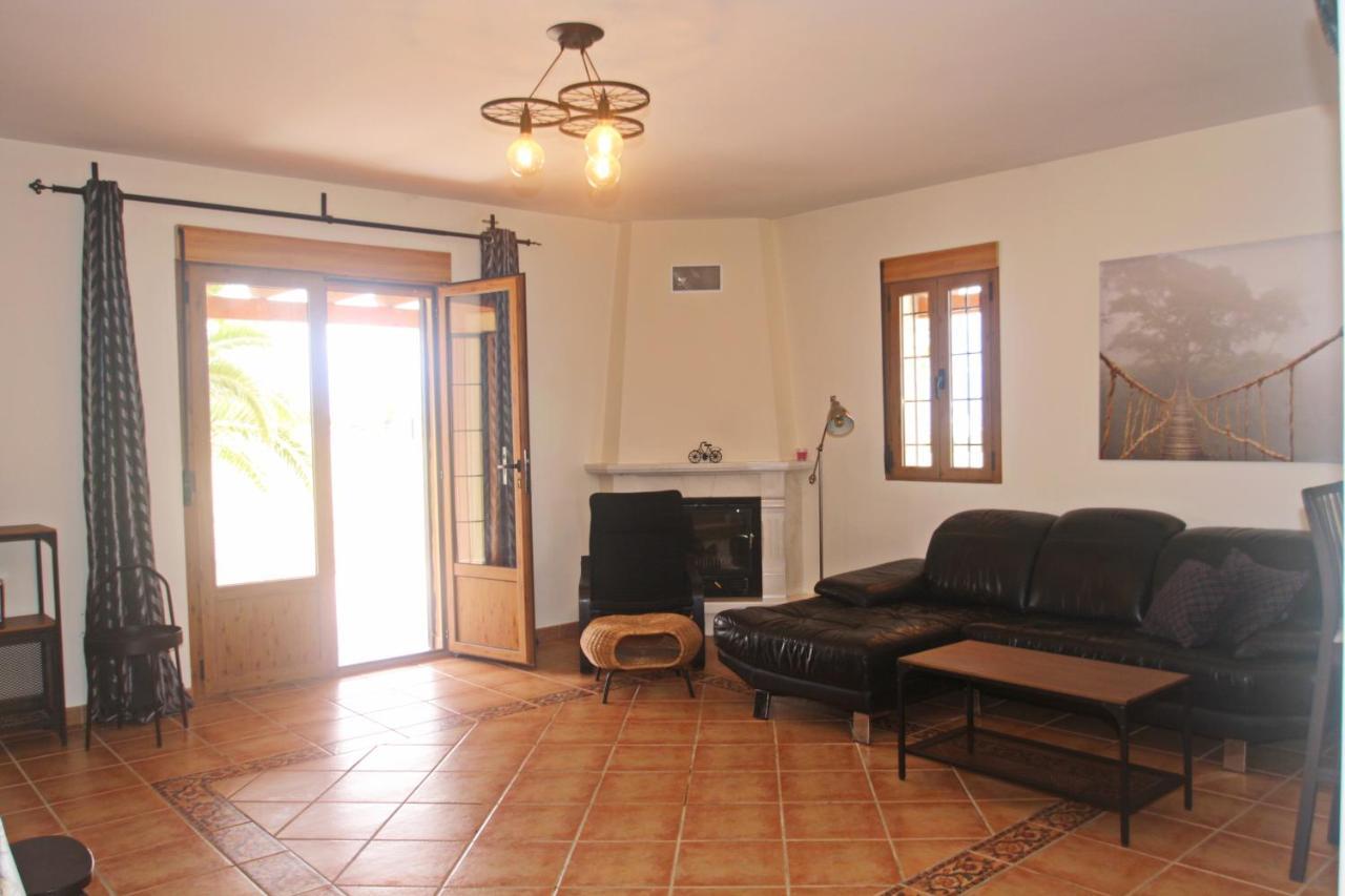 Villa Aljambra Албокс Екстериор снимка